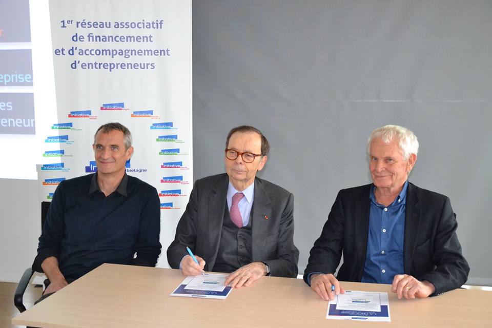 Signature de la promesse avec Louis Schweitzer et Georges Fournol